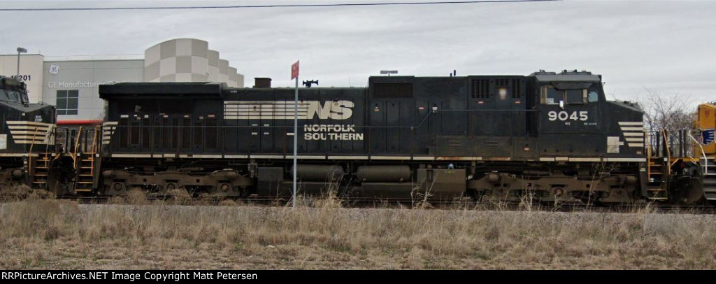 NS 9045